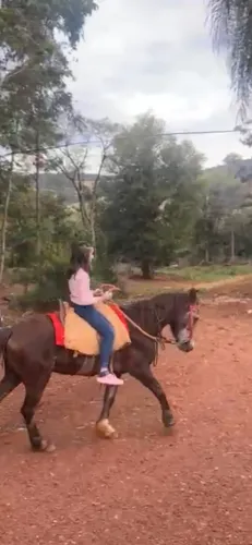 Égua super mansa para criança 