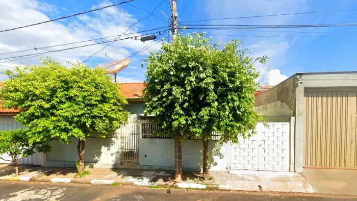 Casa terreno de 120m² - Bento Quirino - São Simão, SP