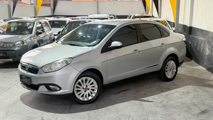 Fiat Grand Siena Essence 1.6 Flex 16V 2016