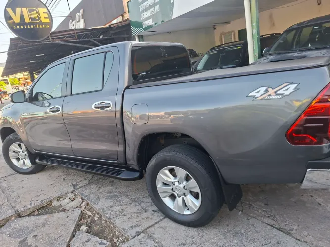 Toyota Hilux CD SRV 4X4 2.8 TDI Diesel Aut. 2016