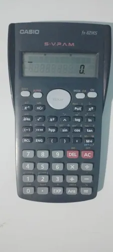 Calculadora Científica Casio fx-82MS S.V.P.A.M. com capa