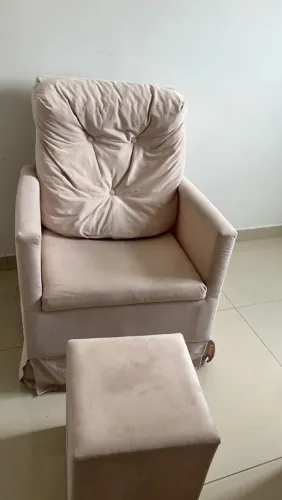 Poltrona de amamentação
