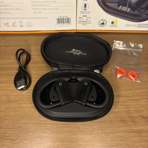 FONE ESPORTIVO RESISTENTE A ÁGUA 