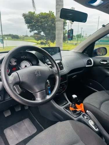Peugeot 207 XR 1.4 Flex 8V 5P 2012