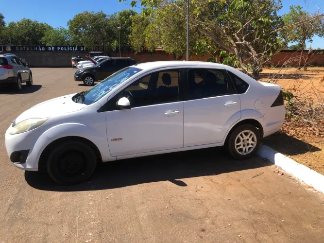 Ford Fiesta Sed. 1.6 8V Flex 4P 2013