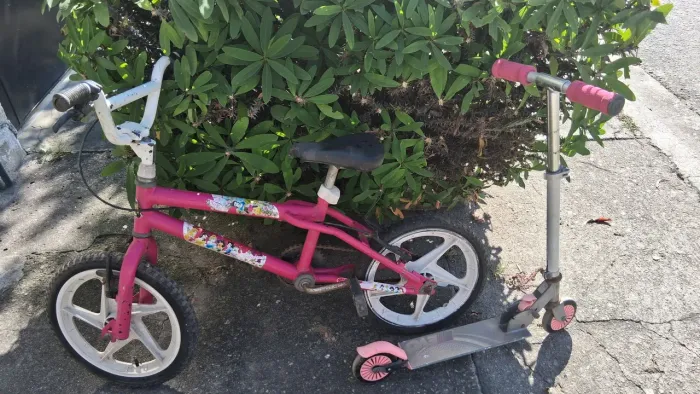 Bicicleta Infantil + Patinete Infantil - R$ 120