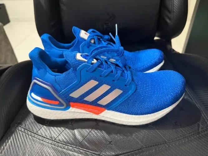 Tênis Adidas Ultraboost 20 edição nasa - tamanho 41