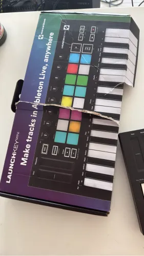 Controlador mini MK3 launchkey 25 teclas