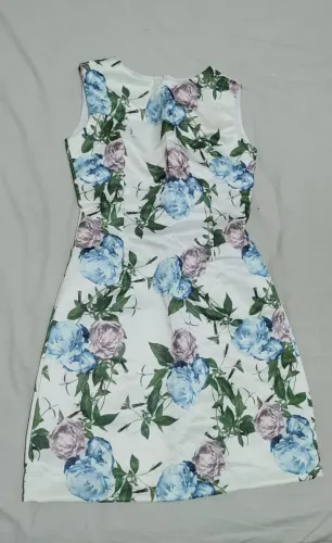 Vestido de tafetá estampado