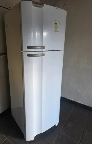 Geladeira Electrolux DC49A 462L - Freezer Ok - Ler Descrição