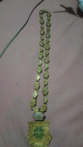 Cordão moeda antiga modelo raro