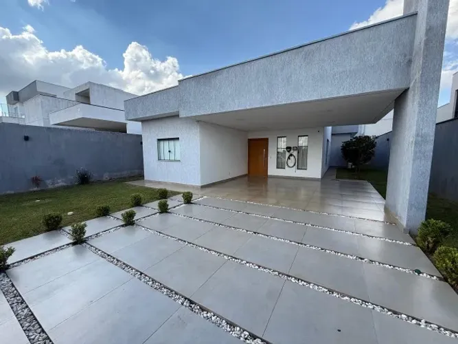 Casa de Alto Padrão à Venda no Condomínio Alto da Boa Vista