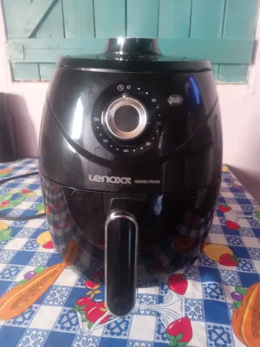 Air Fryer Lenoxx Grand Fryer 4L ? Usada só 3 vezes!