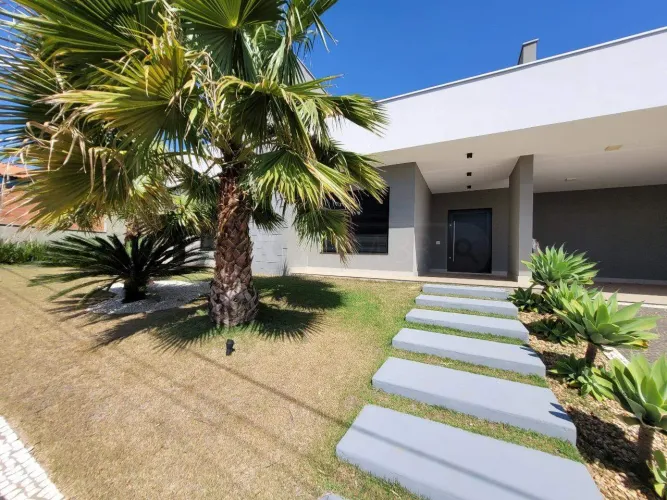 Casa em Condomínio para aluguel, 3 quartos, 1 suíte, 4 vagas, Park Campestre II - Piracica