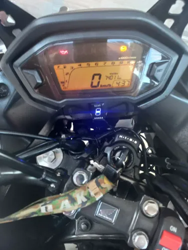 Cb500x perfeita para estrada e cidade.