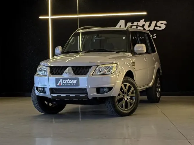Mitsubishi Pajero TR4 2.0 Flex 16V 4X2 Mec. 2014