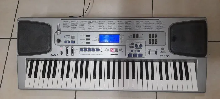 Teclado Casio CTK 591, excelente estado