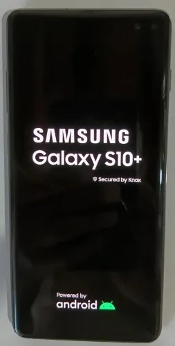 Celular S10+ 512 gigas com um pequeno trincadinho na tela e todo original vlr. 790,00 