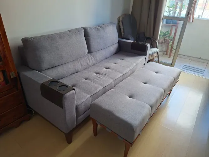 Vendo Sofá e descanso de Pé (Semi novo)