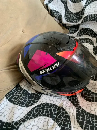 Capacete