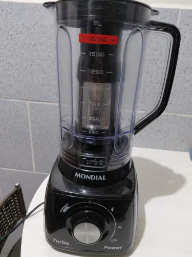 Vendo Air Freer e liquidificador ambos voltagem 220v