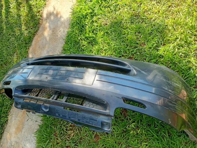 Para-choque dianteiro Clio