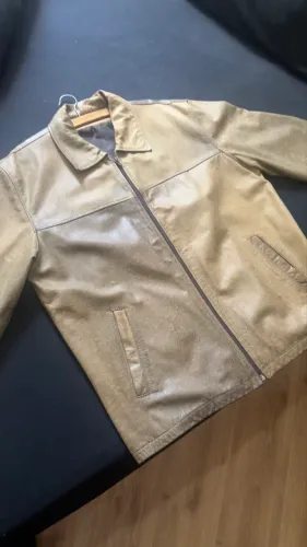 Jaqueta de Couro Legítimo Julian Marcuir - Estilo Vintage / Estonada