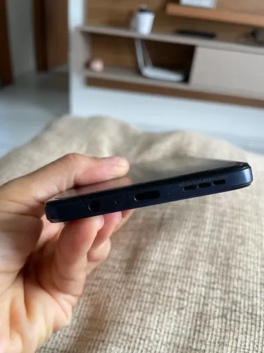 Moto G84 seminovo sem marcas de uso