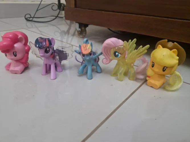 Lote Miniaturas My Little Pony- lindas ( todas da foto)