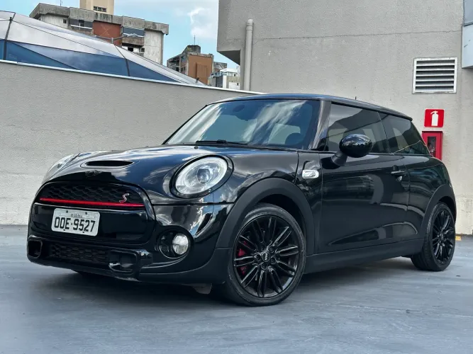 Mini Cooper S 2.0 Turbo 16V 3P Aut. 2015