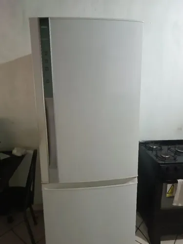 Geladeira Panasonic Frost Free - Com Defeito - Para Conserto ou Peças.