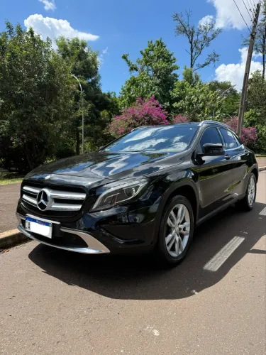 Mercedes-Benz GLA 200 Adv. 1.6/1.6 TB 16V Flex Aut. 2015