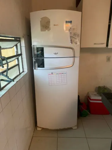 Geladeira com 1ano e 5meses de uso , aceito cartão e parcelas
