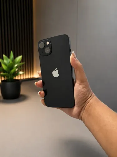 iPhone 13 - 128gb