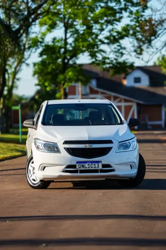 Chevrolet Onix JOY Hatch 1.0 8V Flex Mec. 4P 2018