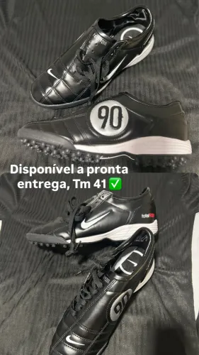 Chuteira Nike total 90 society