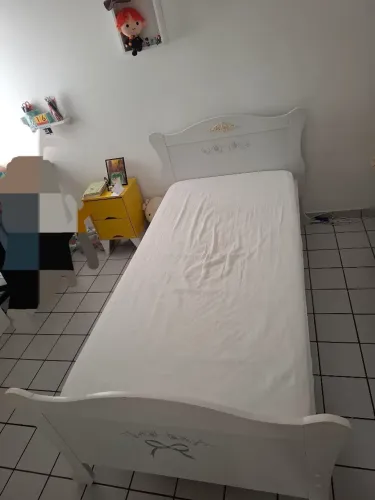 Cama Solteiro Usada