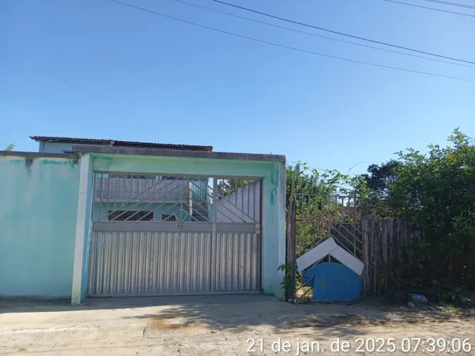 OPORTUNIDADE EM LAJEDO DO TABOCAL.Sobrado ideal para morar ou investir na região.