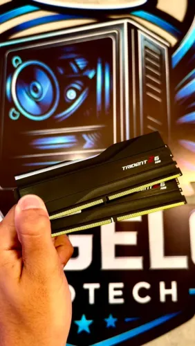 Kit 2X16GB DDR5 6400MHz CL 32 TridentZ5 RGB