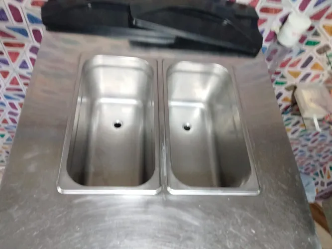 Vendo máquina de sorvete