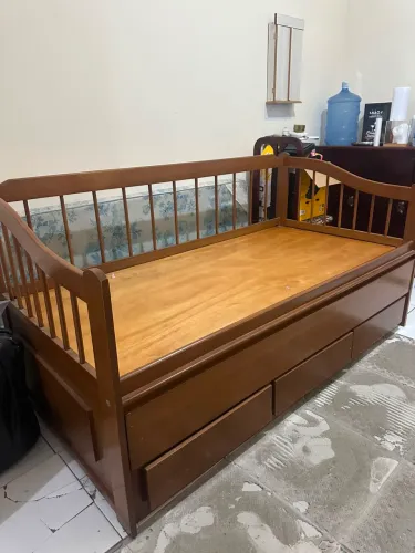 Cama/ Bicama de solteiro em madeira
