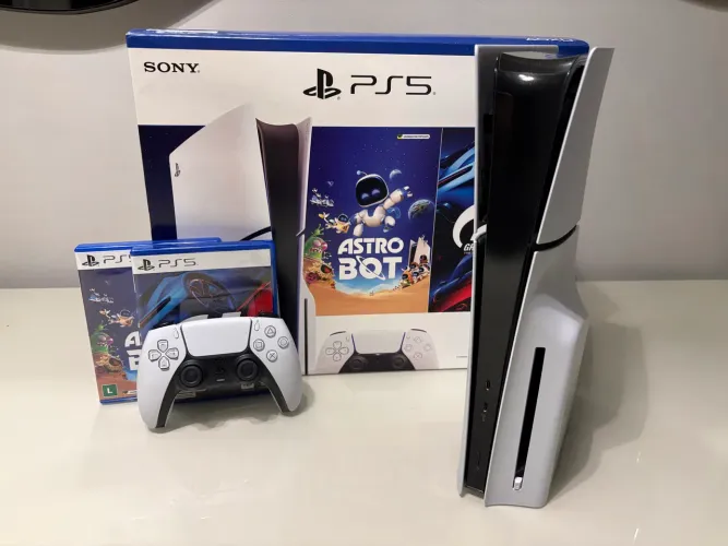 PlayStation 5 Slim com Leitor de Disco
