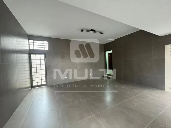 Casa - OSVALDO REZENDE