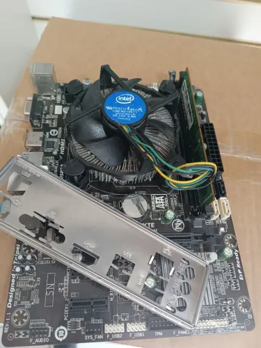 Kit Placa e Processador Intel I3 Completa