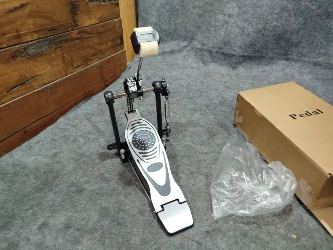 Pedal de bumbo Groove - NOVO