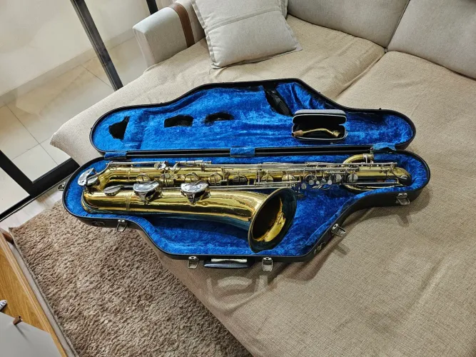 Sax Barítono Armstrong 3070 s/La Grave + Case Fibra