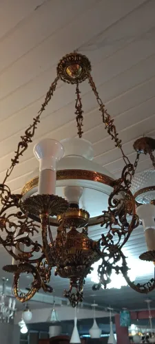 Lindo lustre de bronze 