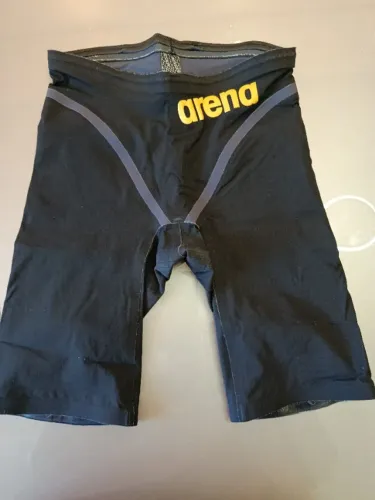 Traje Arena Tam.26