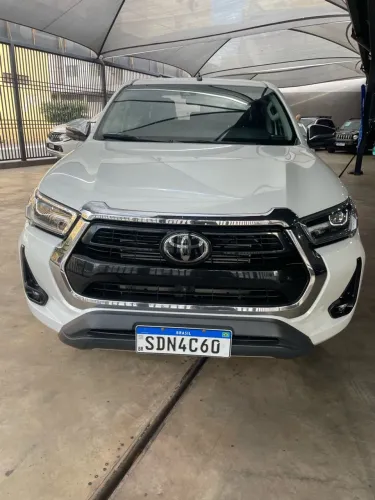 Toyota Hilux CD SRX 4X4 2.8 TDI 16V Diesel Aut. 2024