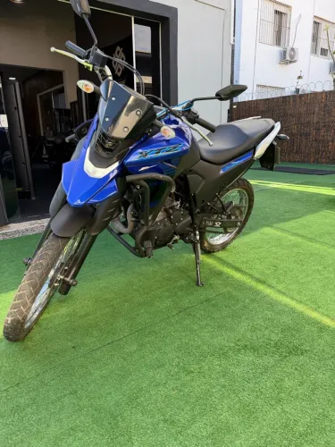 Yamaha XTZ 250 Lander Connected 2025
